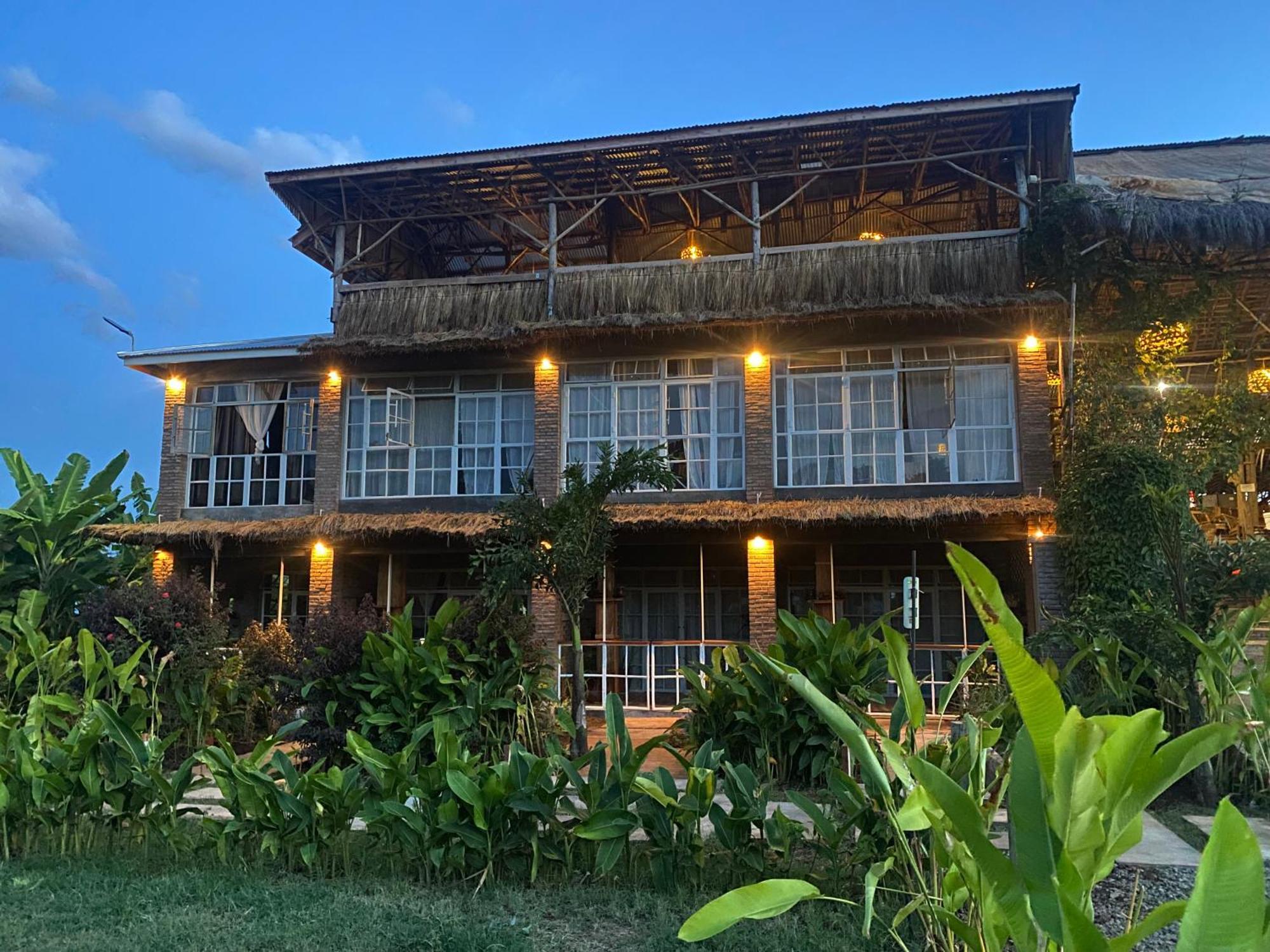 Mount Kilimanjaro 360 View Cottage Uru ภายนอก รูปภาพ