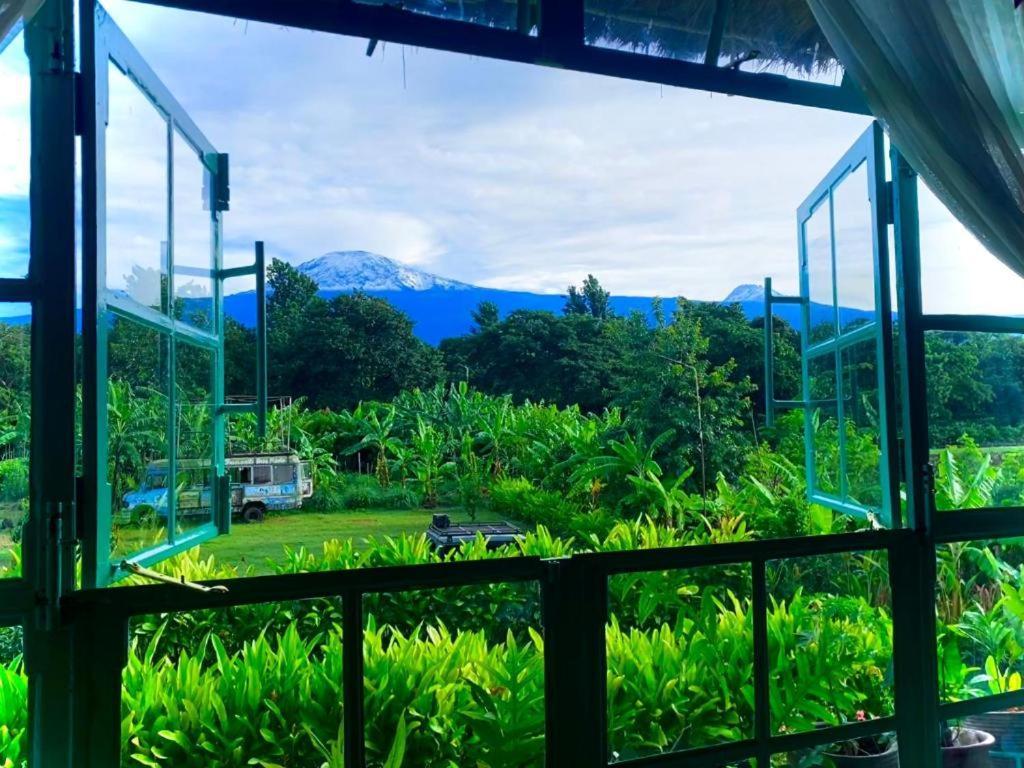 Mount Kilimanjaro 360 View Cottage Uru ภายนอก รูปภาพ